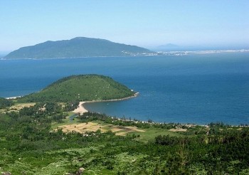 Visit Vung Chua-Yen Island – A Spiritual Destination In Quang Binh