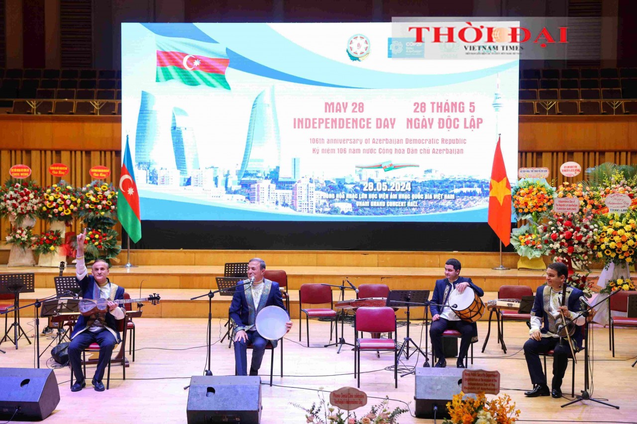 Concert Celebrates 106th Anniversary Of Azerbaijan's Independence Day