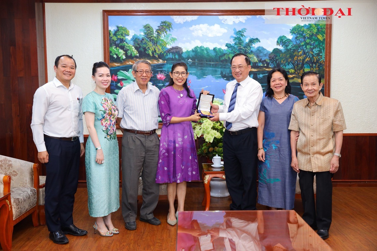 Viet - Thai Article