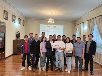Viet Expats in Mongolia Supports Cao Bang's Borders