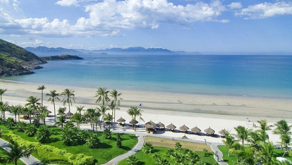 Five Stunning Beaches For A Relaxing Summer Time In Quang Binh