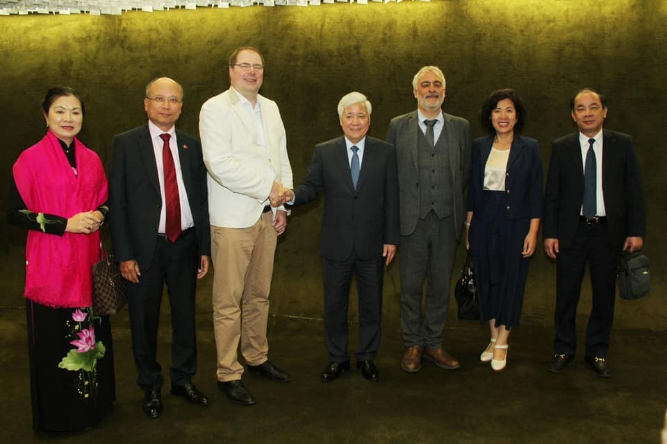 VFF President's Visit to France Aims to Boost Political Ties, People-to-people Diplomacy