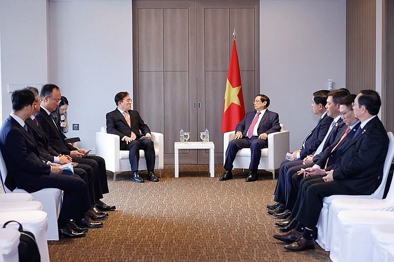 Major RoK Corporations Eye Expanded Investments in Vietnam