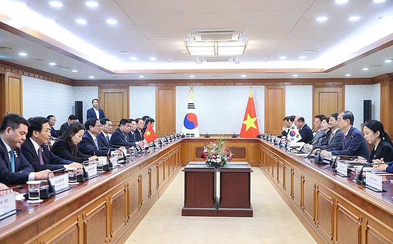 Prime Minister Chinh's Visit to RoK Results in Many Successful Outcomes