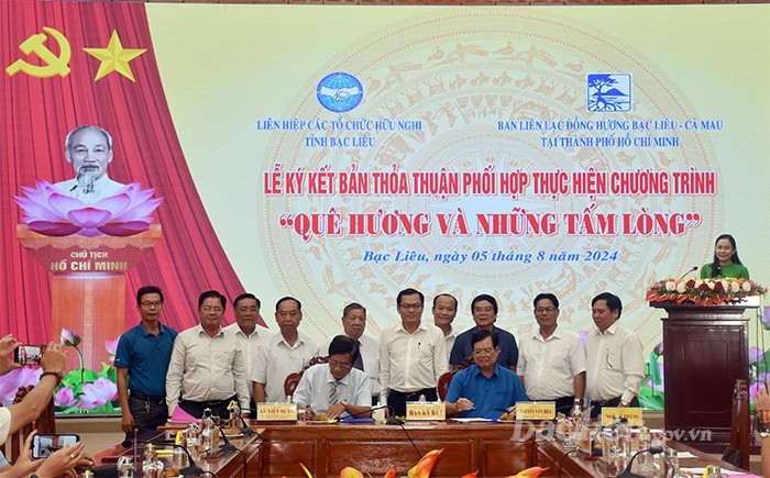 bac lieu builds 120 houses for disadvantaged families