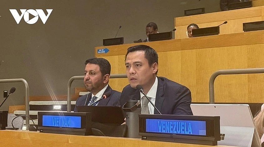 Ambassador Dang Hoang Giang, Permanent Representative of Vietnam to the UN speaks at the event.