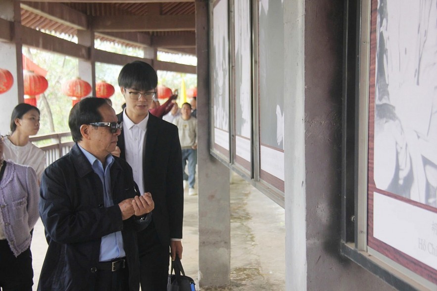 Enhance Friendship and Cooperation Between Vietnam and China's Guangxi Zhuang Autonomous Region Enhance Friendship and Cooperation Between Vietnam and China's Guangxi Zhuang Autonomous Region
