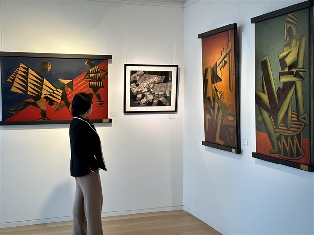 a glimpse of vietnam exhibition held in london