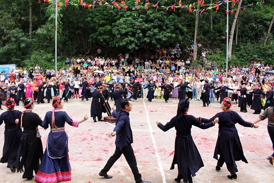 Cao Bang Strengthens Cultural Exchange in People-to-people Diplomacy