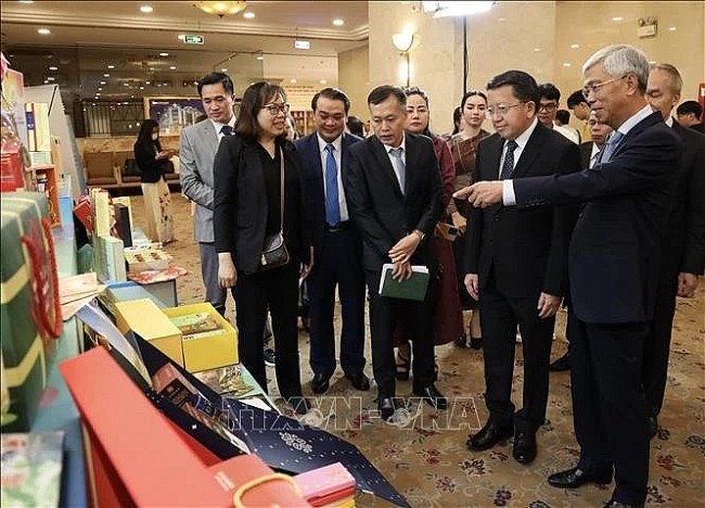 Vietnam News Today (Dec. 28): Vietnam, Laos Maximize Trade, Investment Cooperation Potential