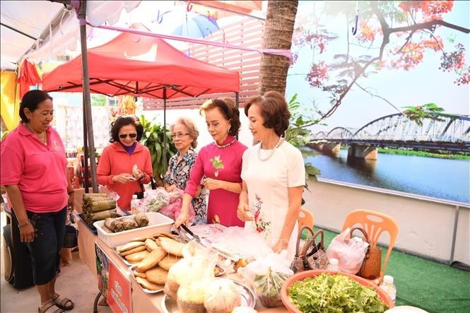 Vietnam Culture Promoted Through Thai - Vietnamese Cultural Food Street