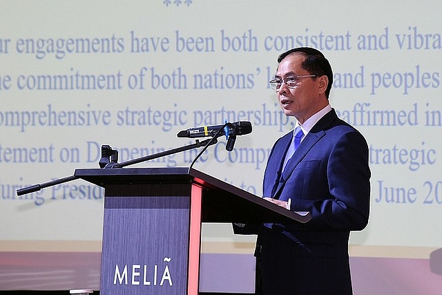 Deputy Prime Minister, Foreign Minister Bui Thanh Son delivers remarks at the banquet celebrating the 75th founding anniversary of diplomatic relations between Viet Nam and Russia, Ha Noi, March 24, 2025. Photo: VGP Deputy Prime Minister, Foreign Minister Bui Thanh Son delivers remarks at the banquet celebrating the 75th founding anniversary of diplomatic relations between Viet Nam and Russia, Ha Noi, March 24, 2025. Photo: VGP