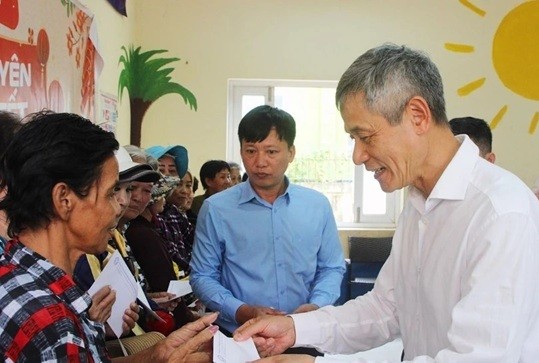 Embassy Supports Vietnamese people in Northwest Cambodia