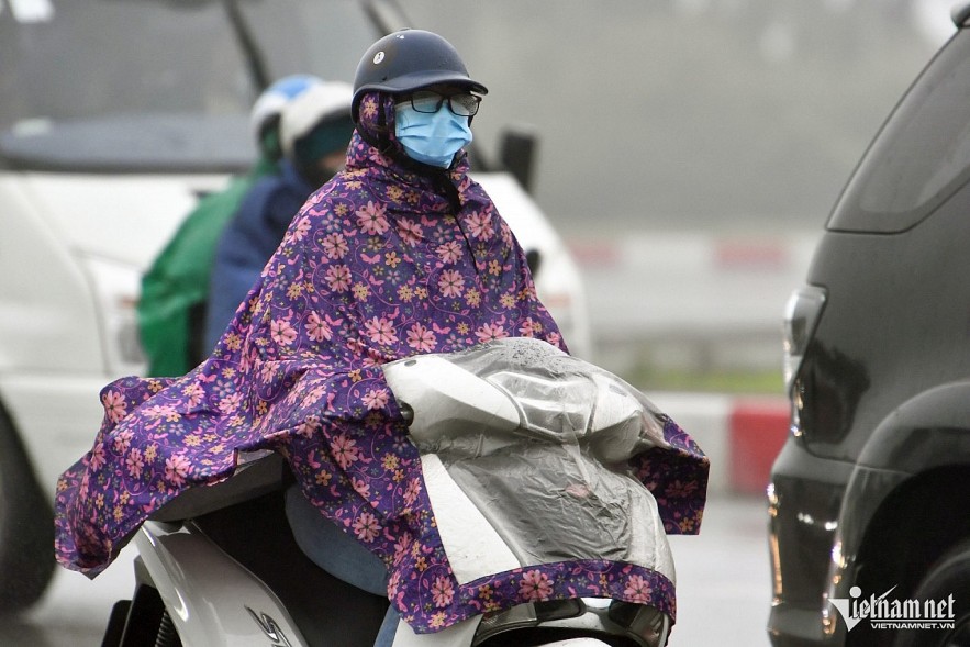 Northern Vietnam prepares for incoming cold spell with rain and chilly weather. Photo: Minh Hien