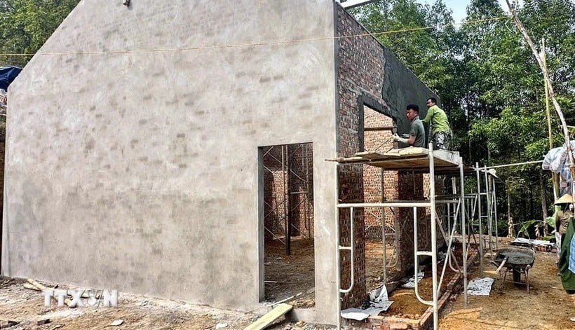 Prime Minister Allocates 4.56 Trillion VND to Eradicate Dilapidated Homes