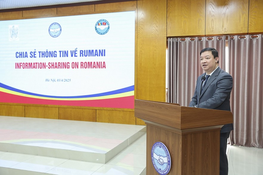 Strengthen Understanding, Develop Vietnam-Romania Relations Commensurate with Potential