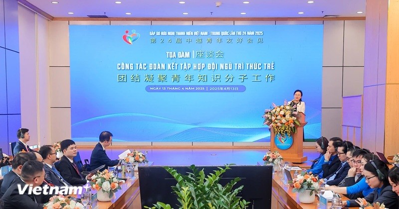 Vietnamese and Chinese Youths Offer Ideas for Party Building, Startups and Innovation