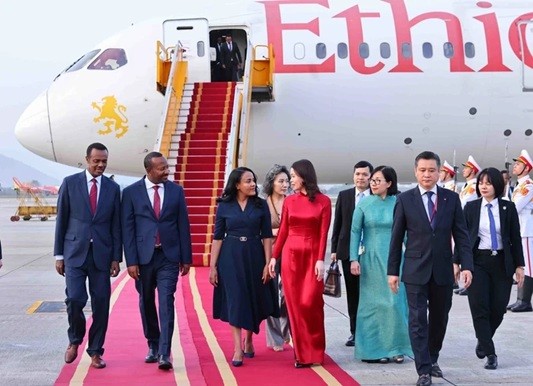 Ethiopian PM Begins Official Visit to Vietnam