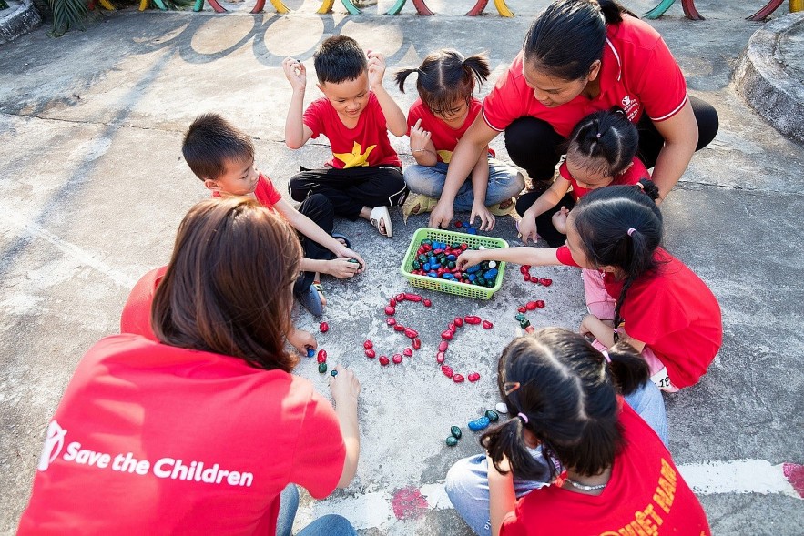 Save the Children International - Strong Commitment, Flexible Innovation for Children and Communities