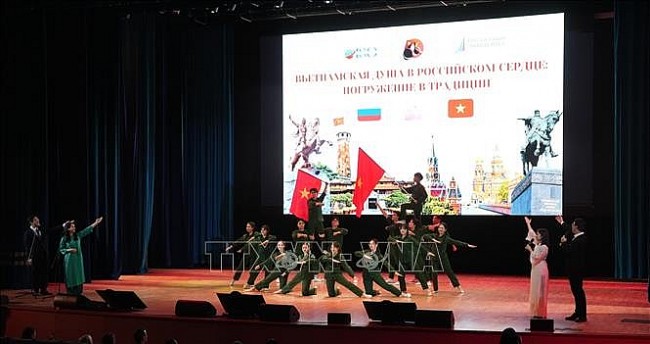 Special Vietnam’s Cultural Showcase Takes Place in Russia
