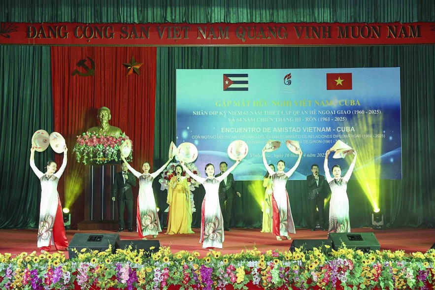 Vietnam - Cuba Friendship Exchange Marks 64th Anniversary of Giron Victory