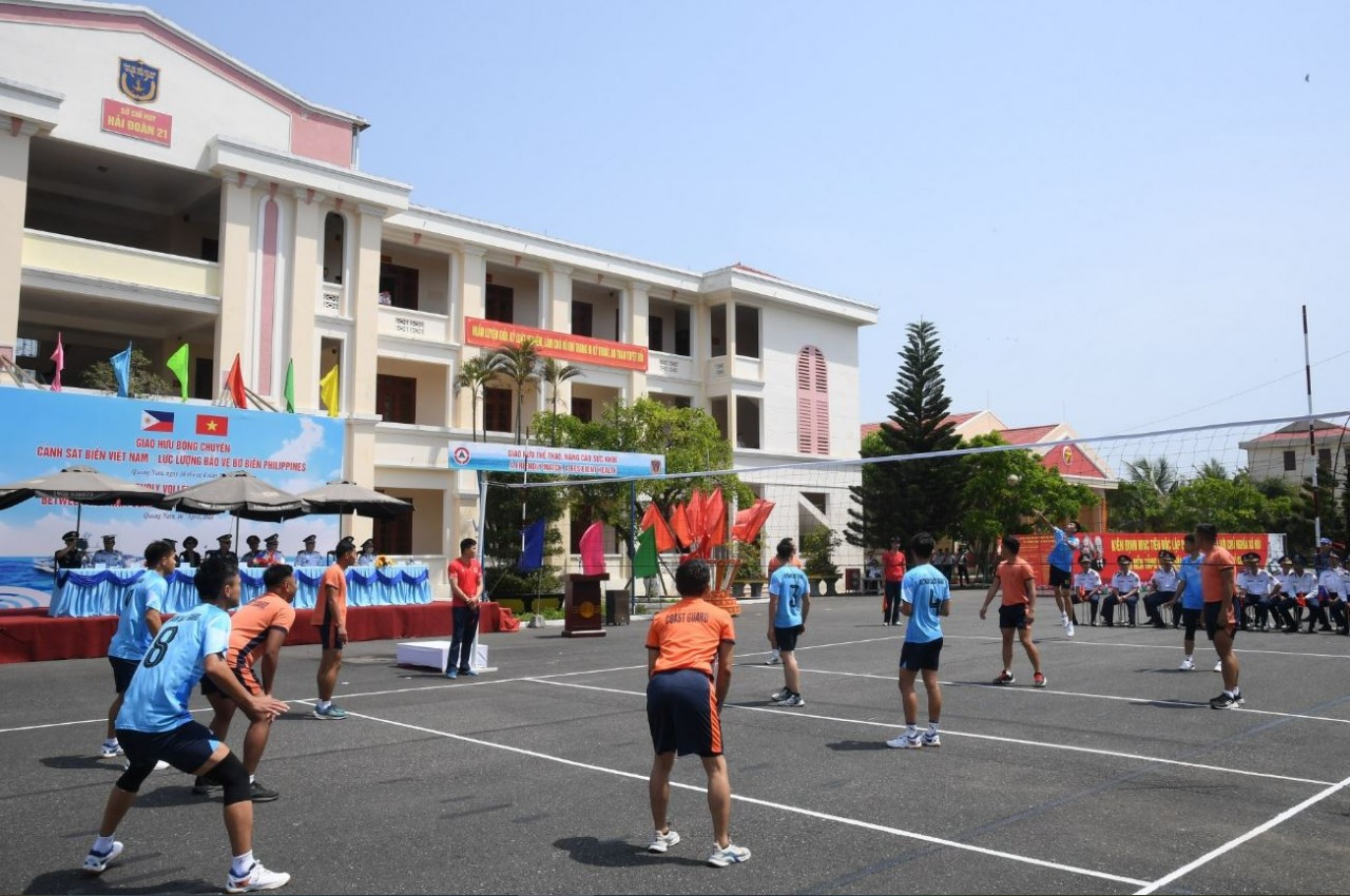 Coast Guard Region 2 Command Hosts Philippine Coast Counterpart