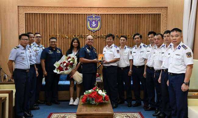 Coast Guard Region 2 Command Hosts Philippine Coast Counterpart