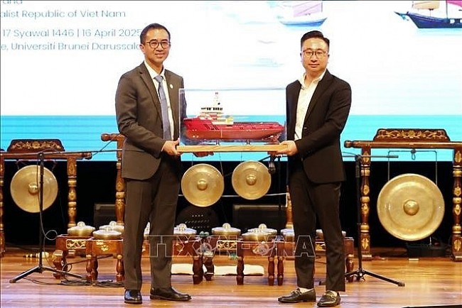 Promote Cultural and Educational Exchanges Between Vietnam and Brunei