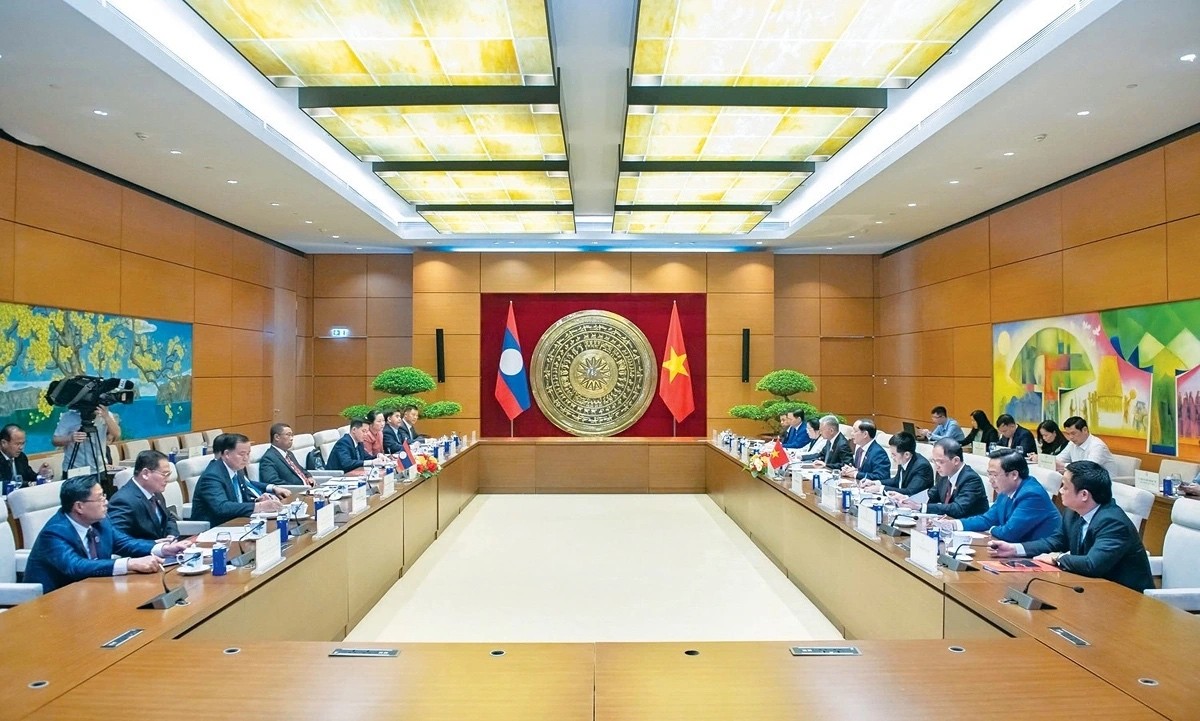 Vietnam News Today (Apr. 22): Vietnam And Laos Promote Parliamentary Cooperation