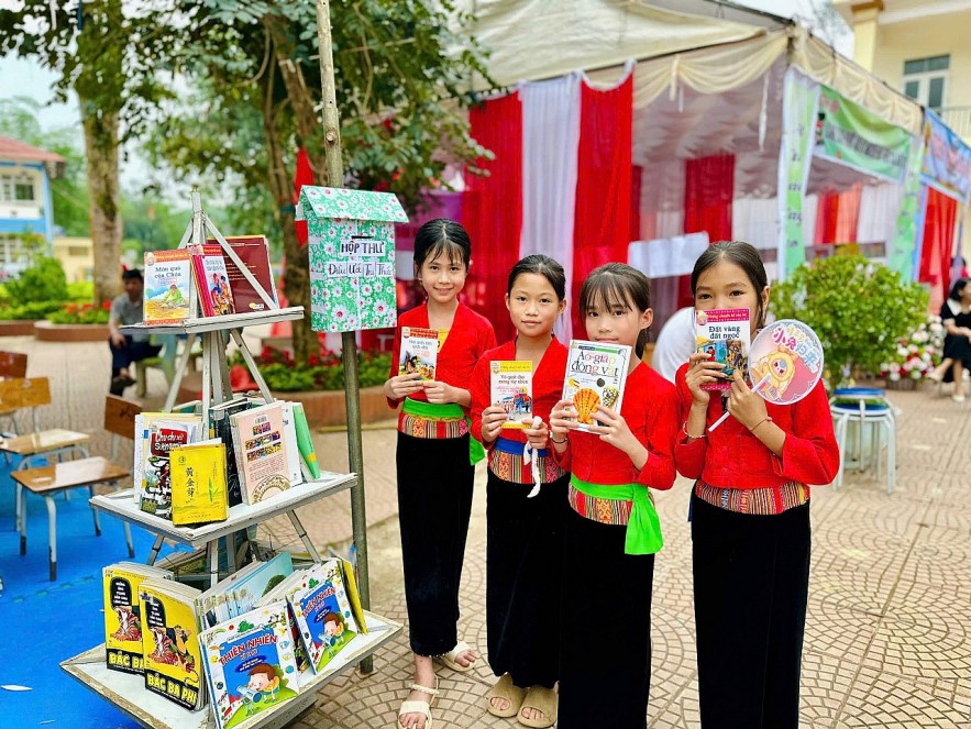 GNI Contributes to Spreading the Joy of Reading to Students