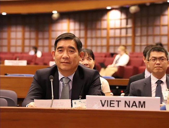 Vietnam Regards Development of Science, Technology, and Digital Transformation as Top Priority