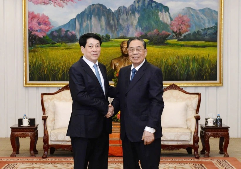 Vietnam News Today (Apr. 26): Vietnam-Laos Relations Vital to Revolutionary Cause in Each Country