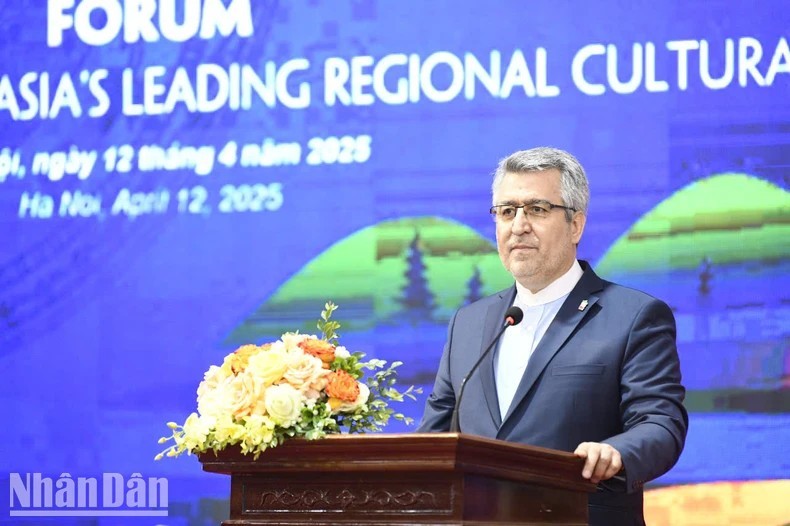 Ambassador of the Islamic Republic of Iran to Vietnam Ali Akbar Nazari spoke at the tourism promotion forum “Ha Giang - A Leading Cultural Destination in Asia” on April 12, 2025. (Photo: Nhan Dan Newspaper)