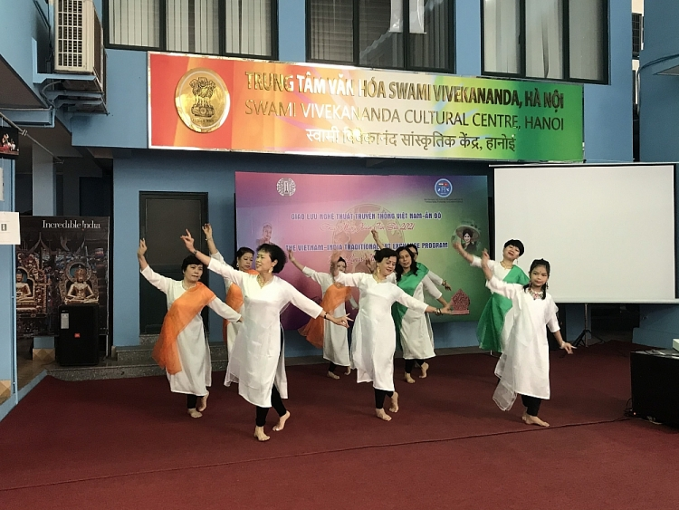 Vietnam – India traditional art exchange program held to welcome Lunar New Year 2021