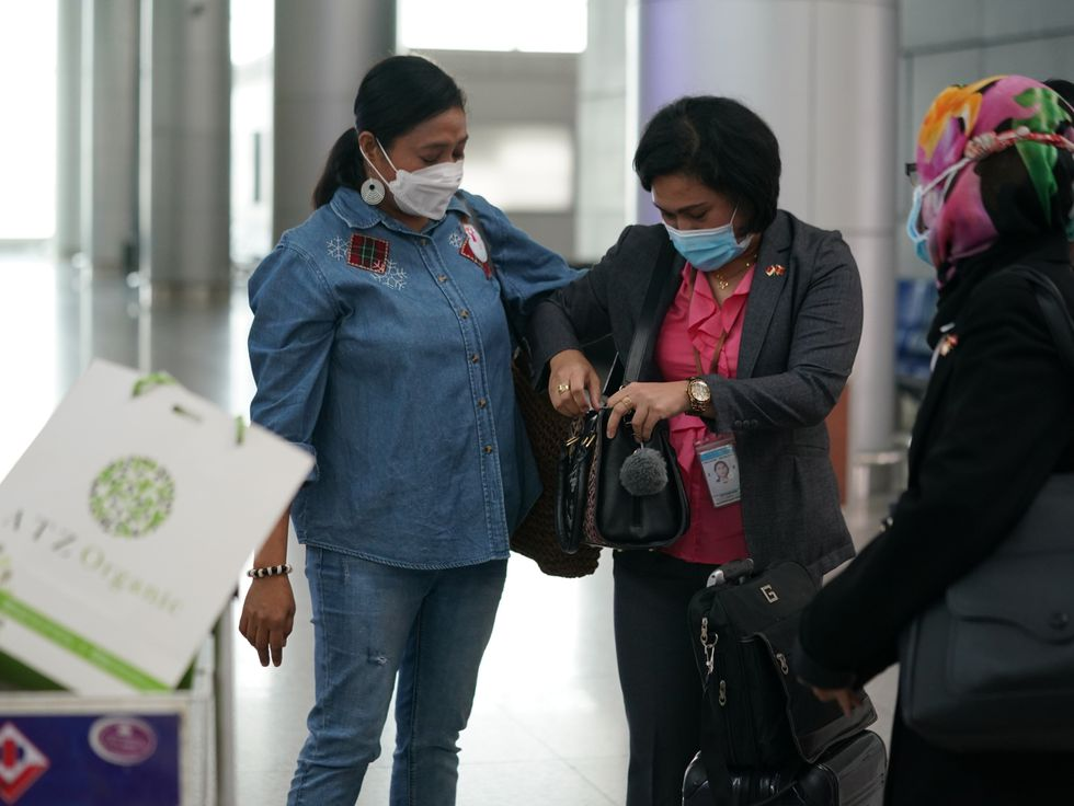 Tan Son Nhat int'l airport unprecedentedly deserted due to Covid-19