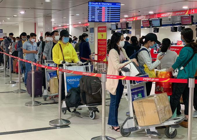 vietnams airports requested to implement anti covid 19 measures at highest level alert