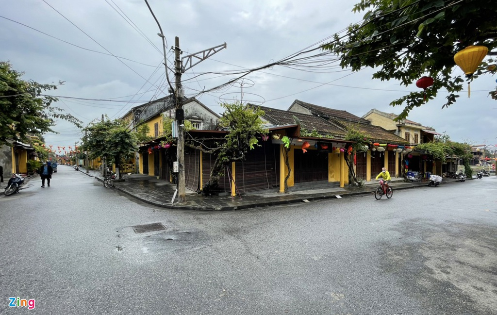 Hoi An ancient town desolated ahead of Tet due to Covid-19