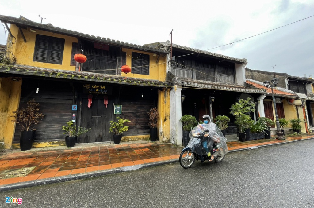 Hoi An ancient town desolated ahead of Tet due to Covid-19