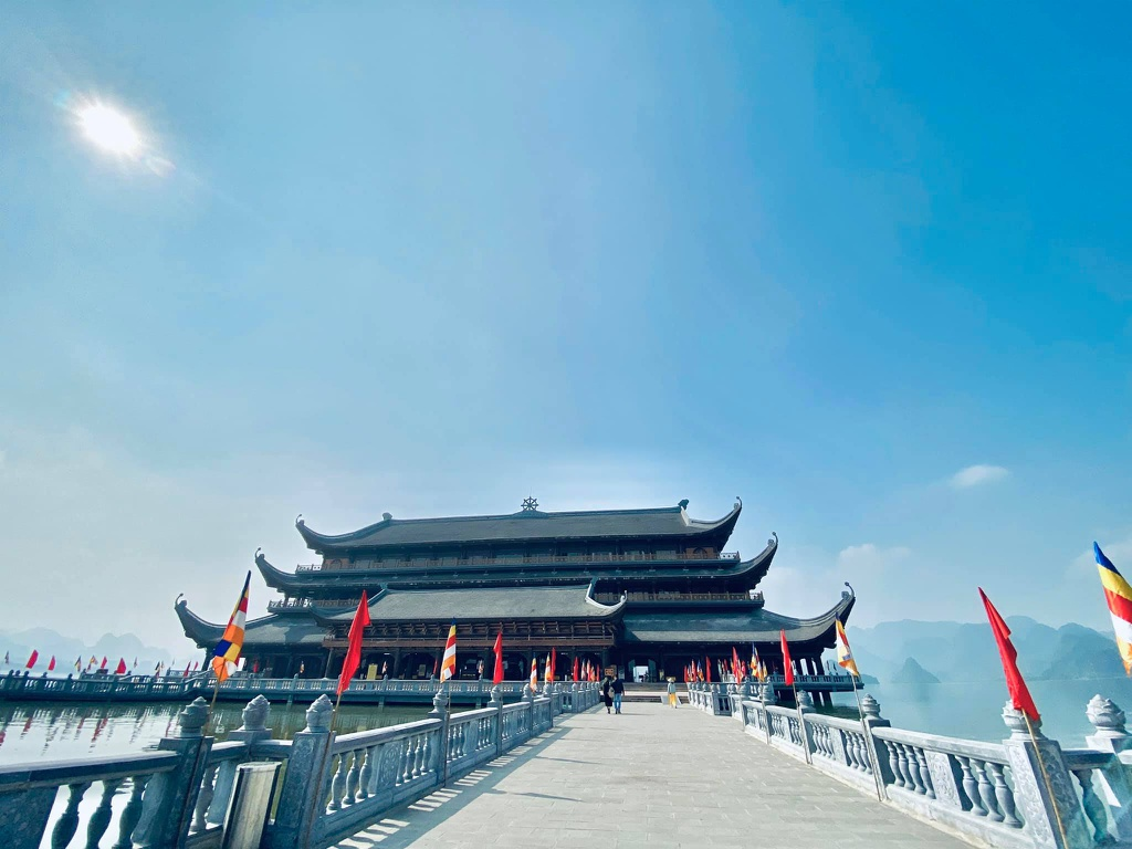 The world’s largest pagoda in Vietnam offers stunning check-in corners
