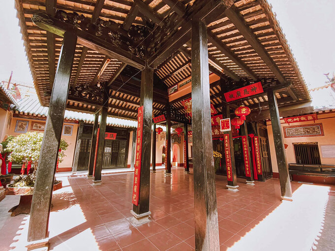 Quynh Phu Assembly Hall, China-like check-in spot near Nha Trang coastal city