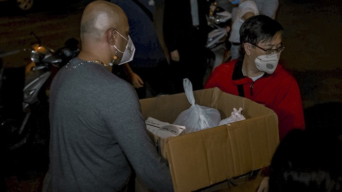 British expat gives a hand to the homeless in Hanoi British expat gives a hand to the homeless in Hanoi