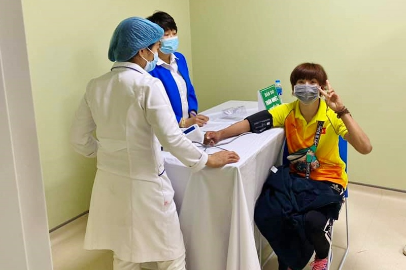 First Vietnamese high-achieving athletes receive Covid-19 vaccine