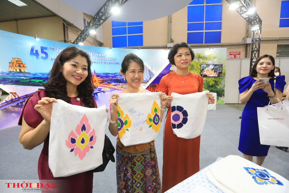 Vietnam-Thailand Friendship Village contributes to fostering bilateral trade relations Vietnam-Thailand Friendship Village contributes to fostering bilateral trade relations