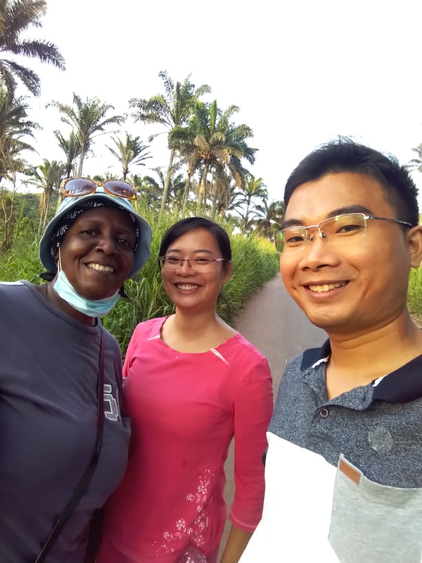 Vietnamese doctor couple treats, teaches Vietnamese, guides farming in Angola
