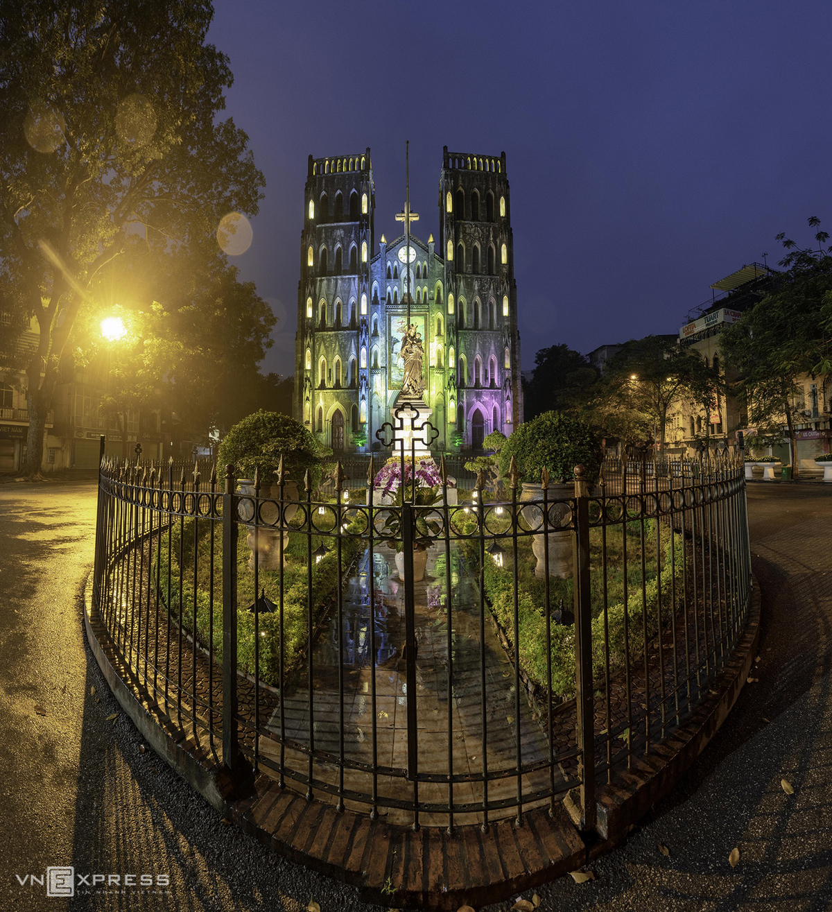 Vietnam’s capital city boasts a resplendent beauty at night
