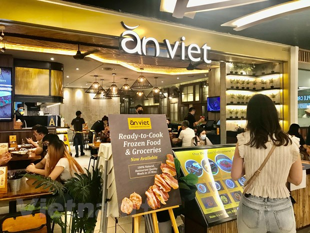 Woman breathes soul for Vietnamese cuisine in Malaysia