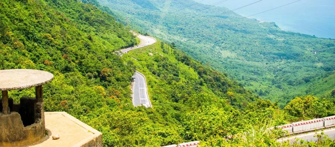 Hai Van Pass named among world's most beautiful drives