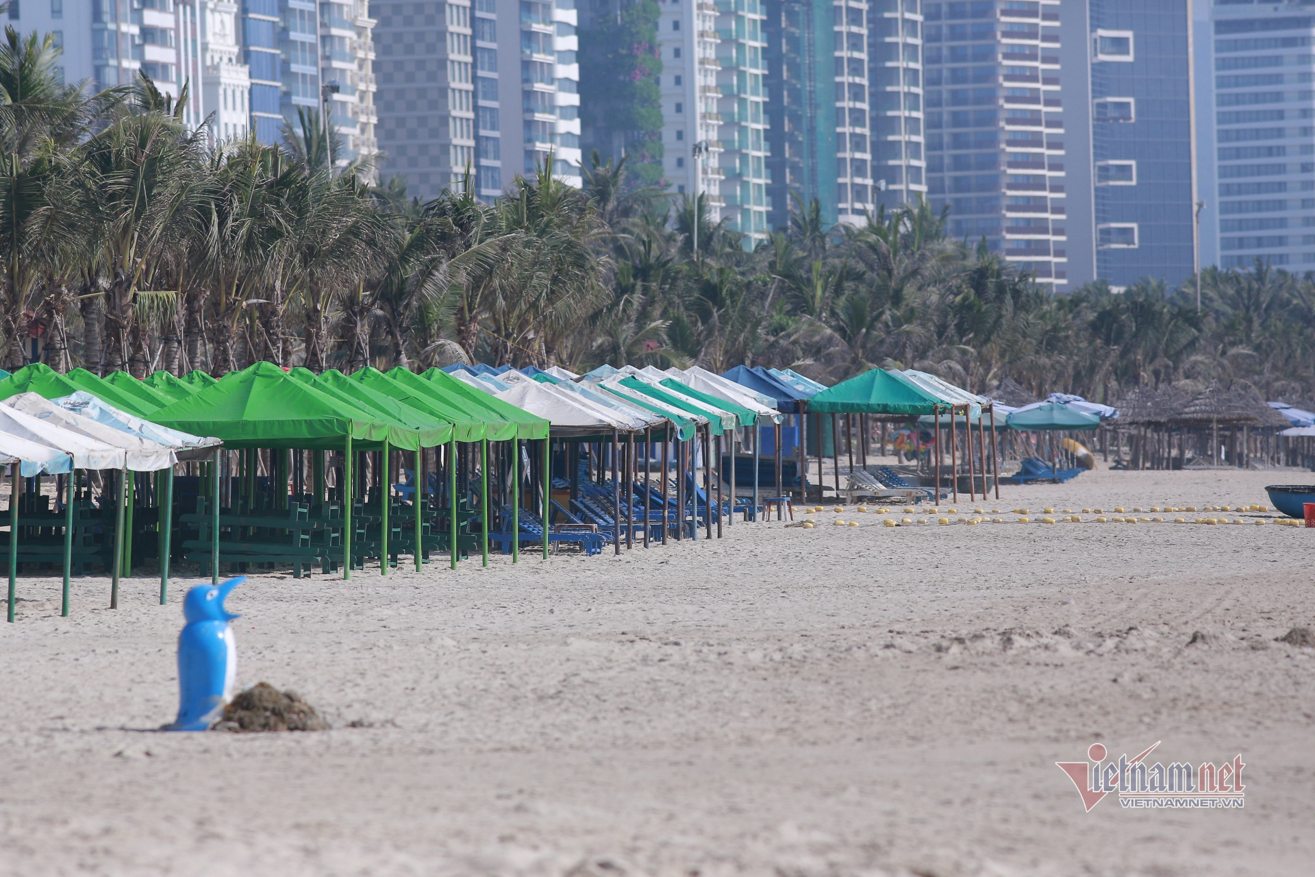 Visitors cancel Hanoi, Da Nang tours over growing Covid-19 outbreak