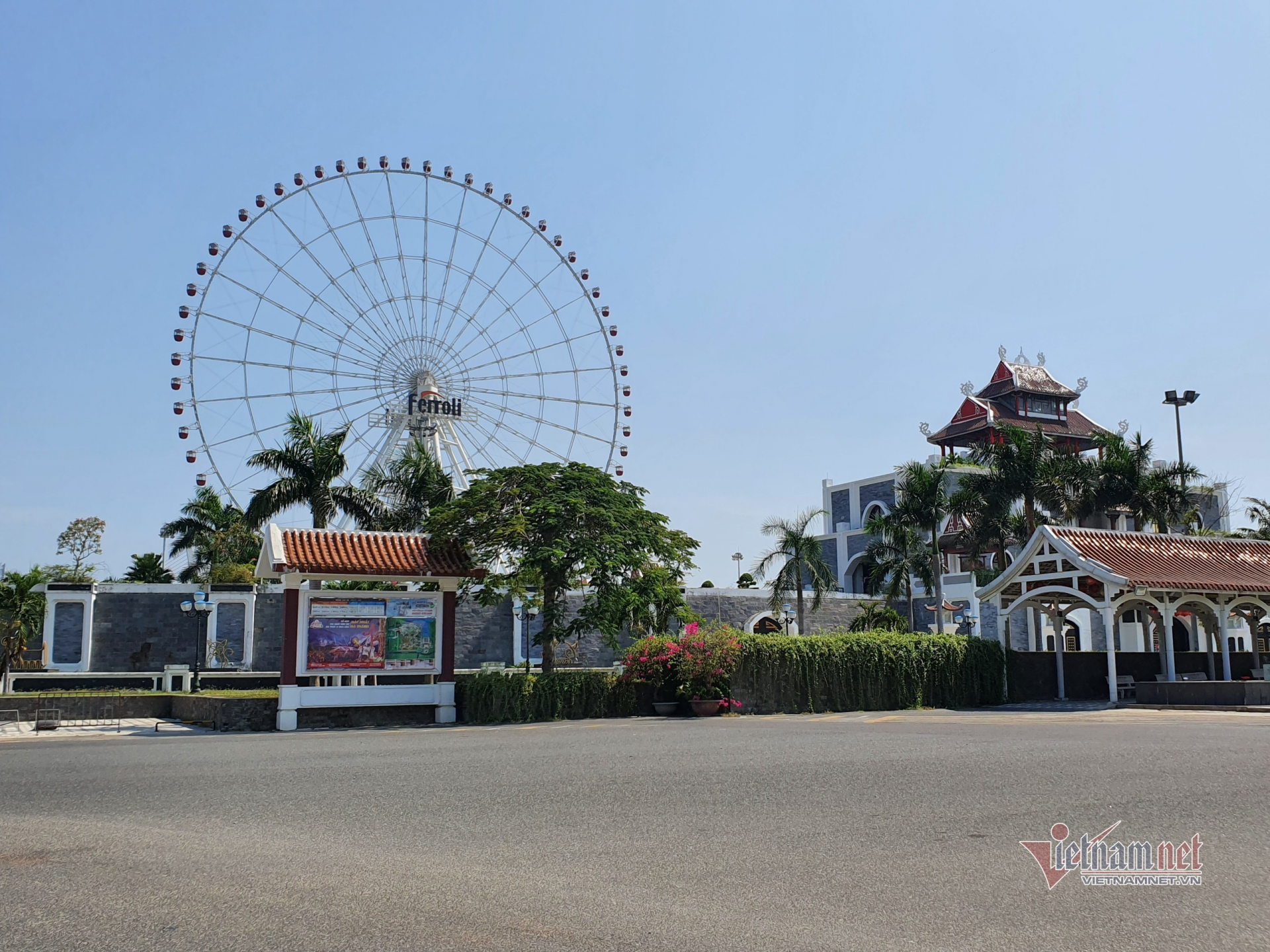 Visitors cancel Hanoi, Da Nang tours over growing Covid-19 outbreak