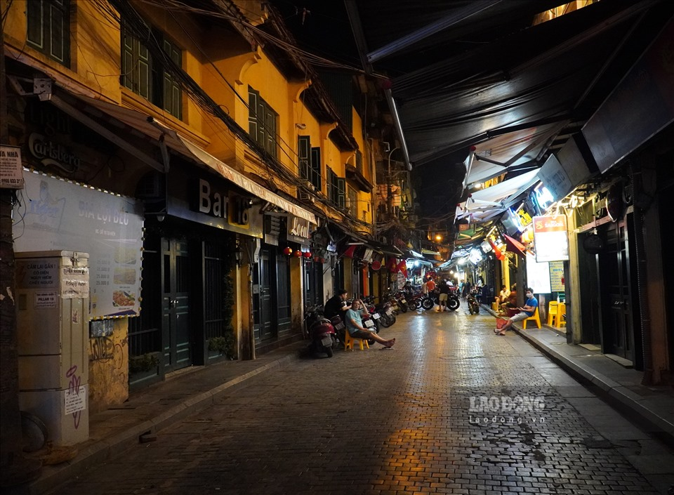 Visitors cancel Hanoi, Da Nang tours over growing Covid-19 outbreak
